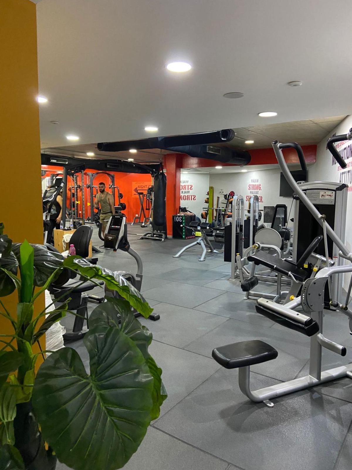 The Ray Hotel And Studios Бейрут Екстериор снимка